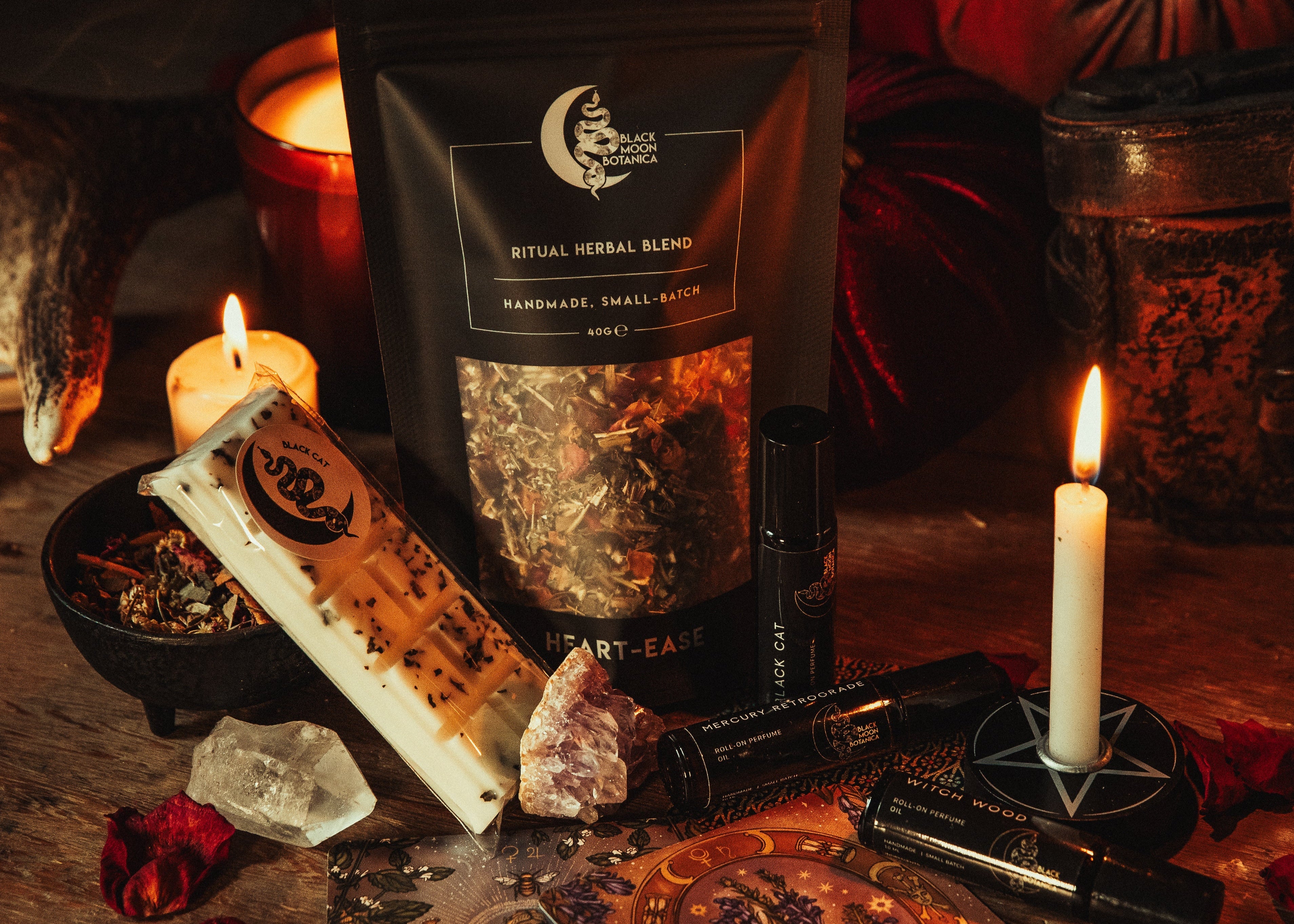Divine Feminine Ritual Herbal Blend – Black Moon Botanica Amsterdam
