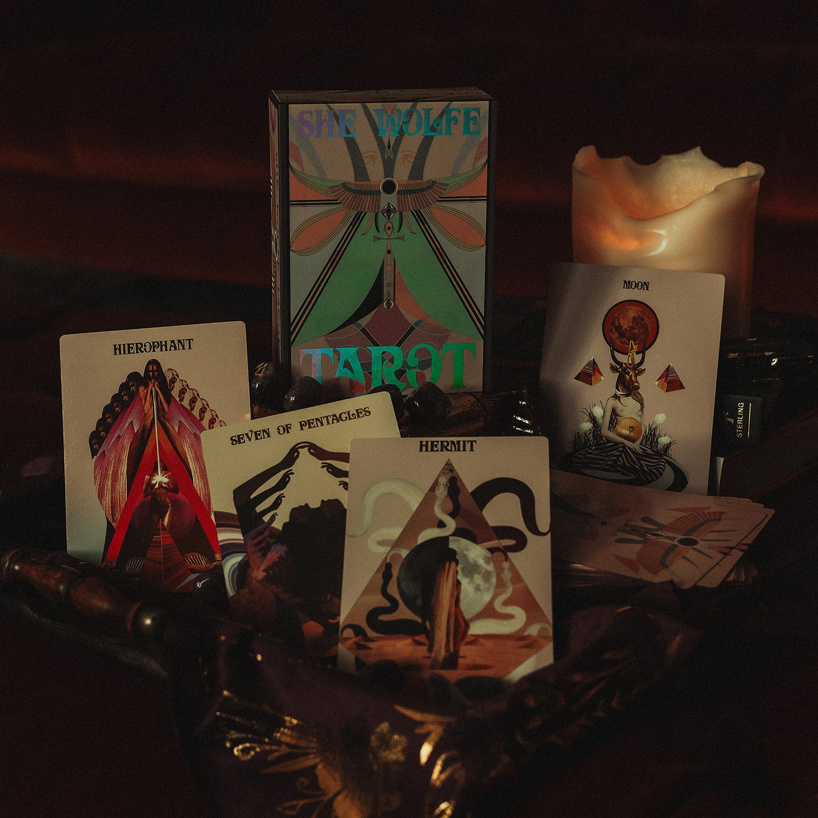 She-Wolfe Tarot – Black Moon Botanica Amsterdam