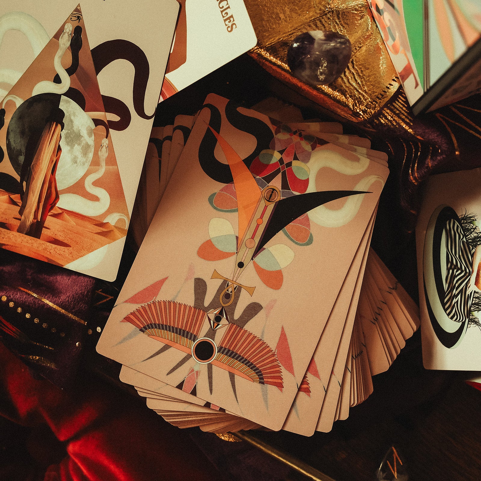She-Wolfe Tarot – Black Moon Botanica Amsterdam