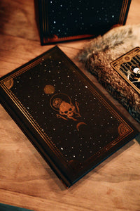 "The Marigold Tarot - A Guide to the Symbolism" Hardcover
